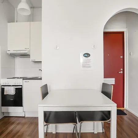 Apartment Kotimaailma - Kustaankatu 4 *